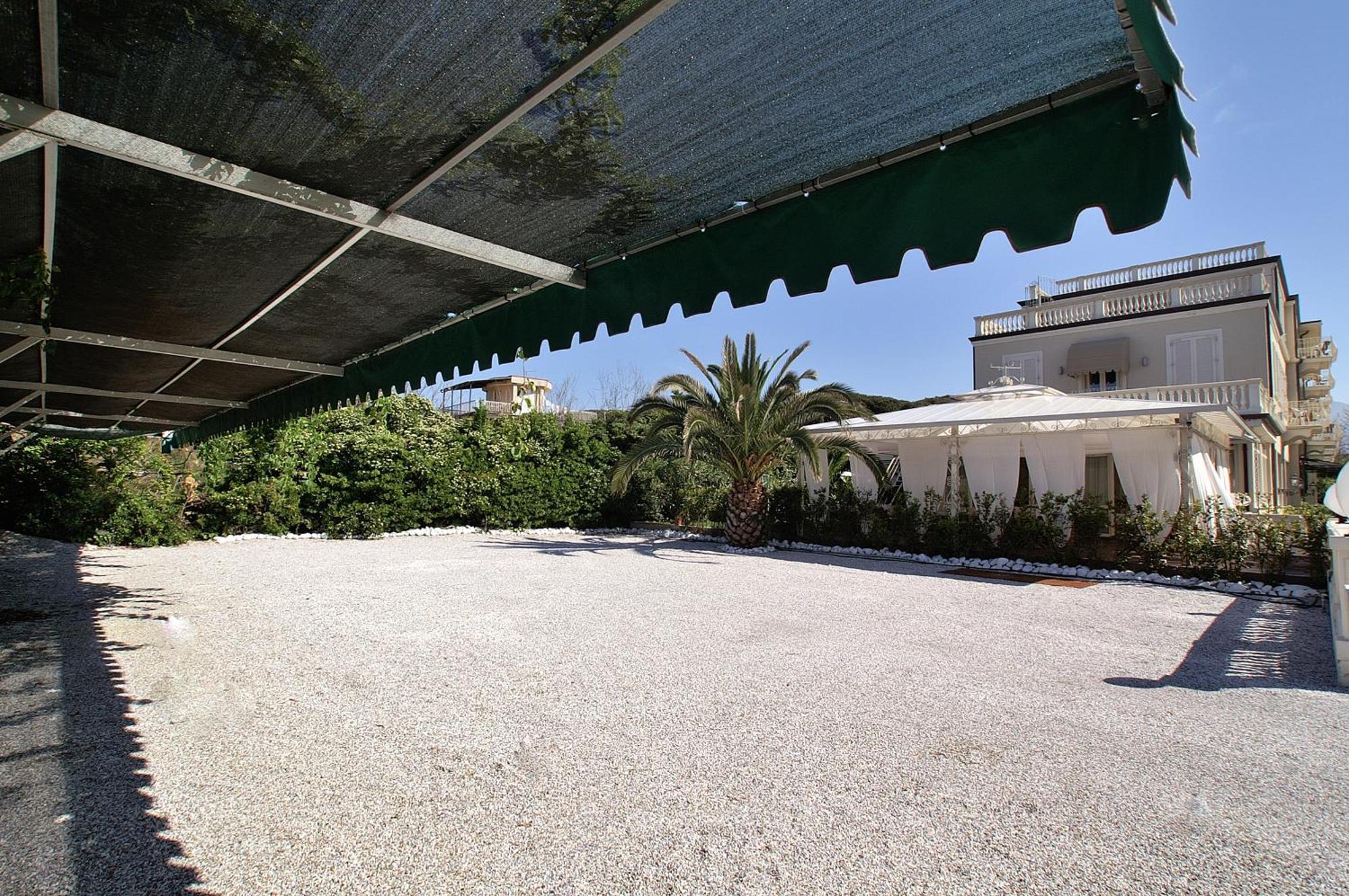 Hotel Coluccini Marina di Pietrasanta Exterior foto